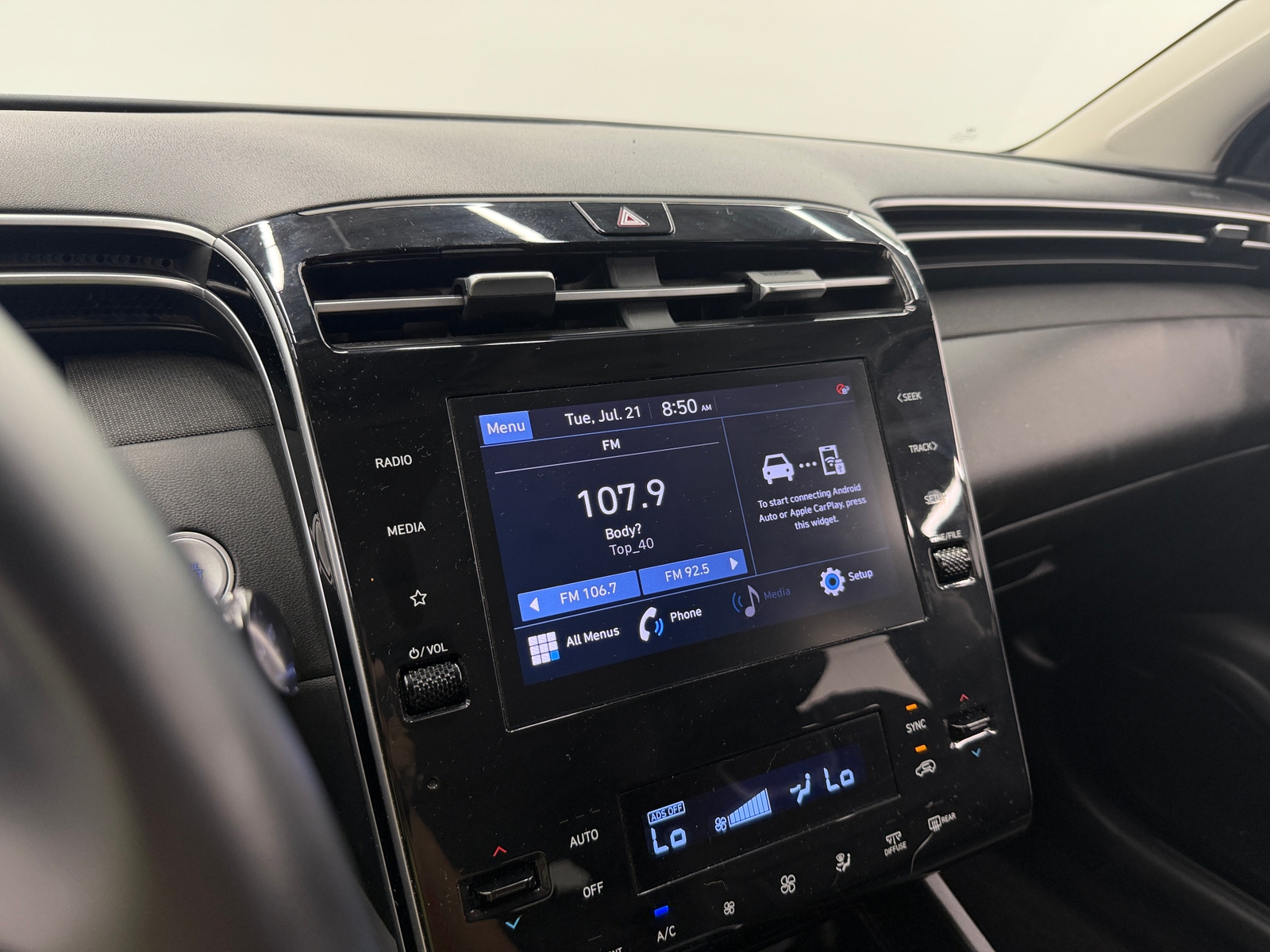 Thumbnail: 2022 Hyundai Tucson - 4