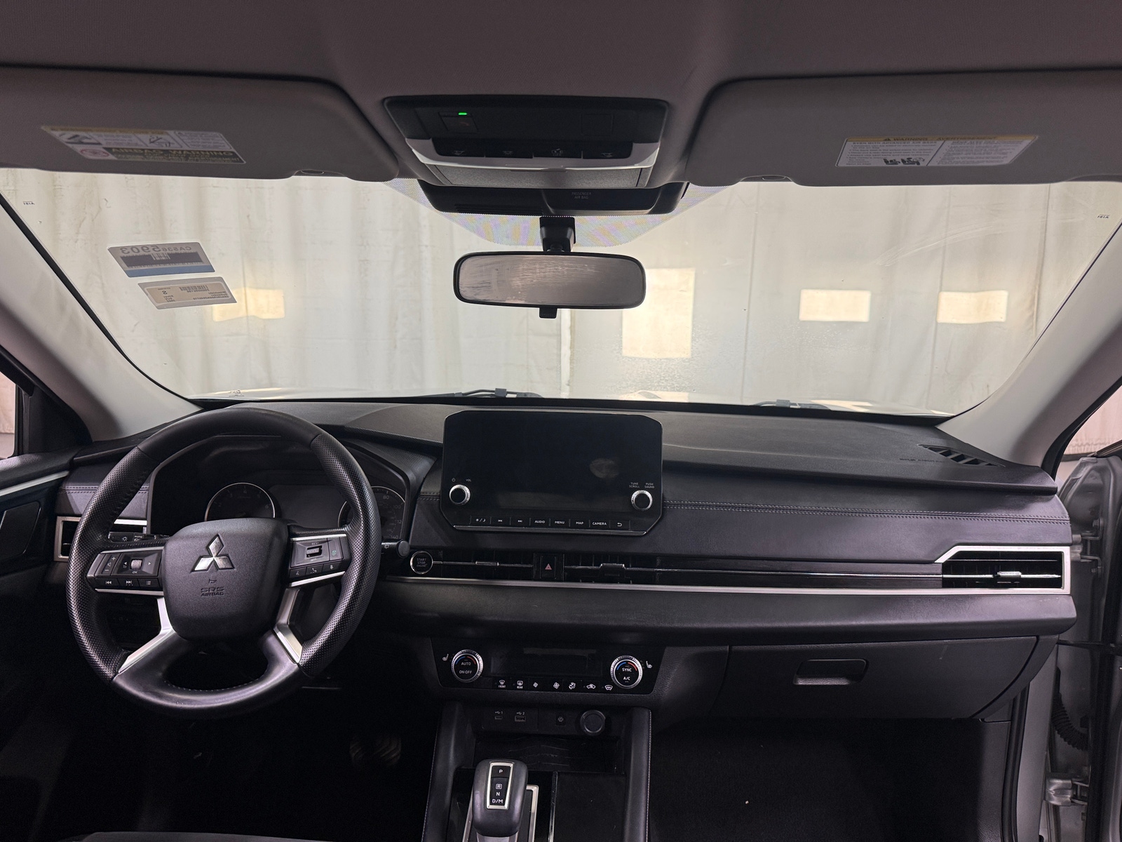 Thumbnail: 2022 Mitsubishi Outlander - 2