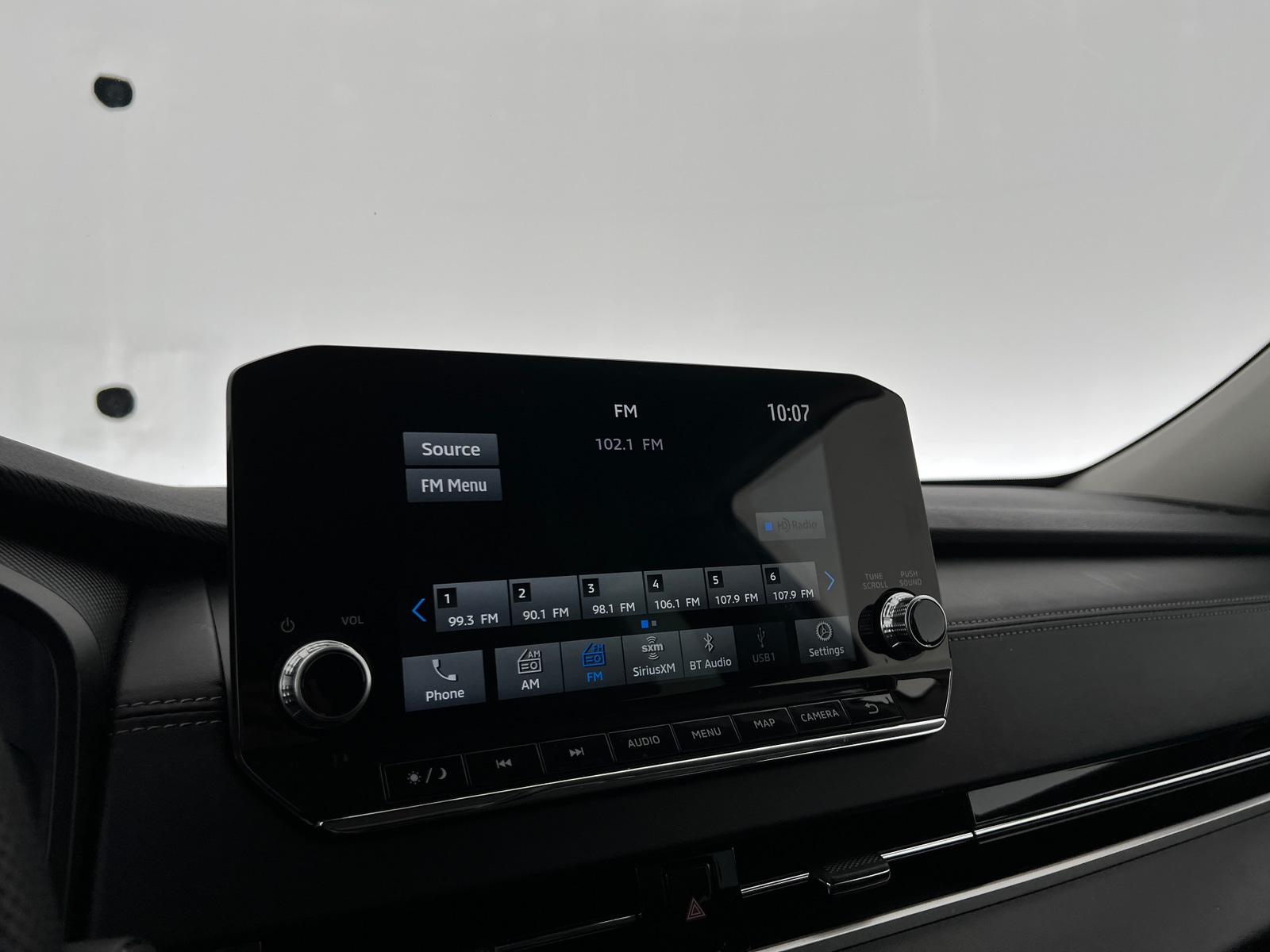 Thumbnail: 2023 Mitsubishi Outlander - 3