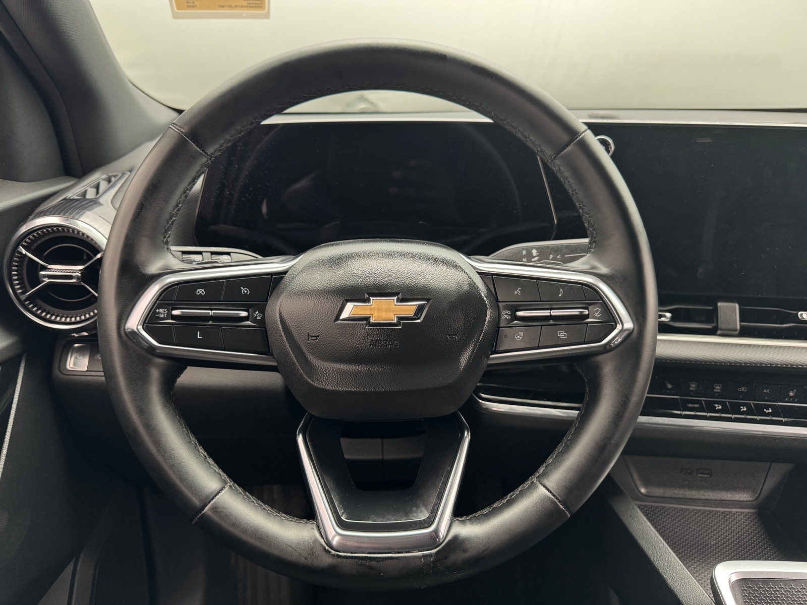 Thumbnail: 2025 Chevrolet Equinox - 5