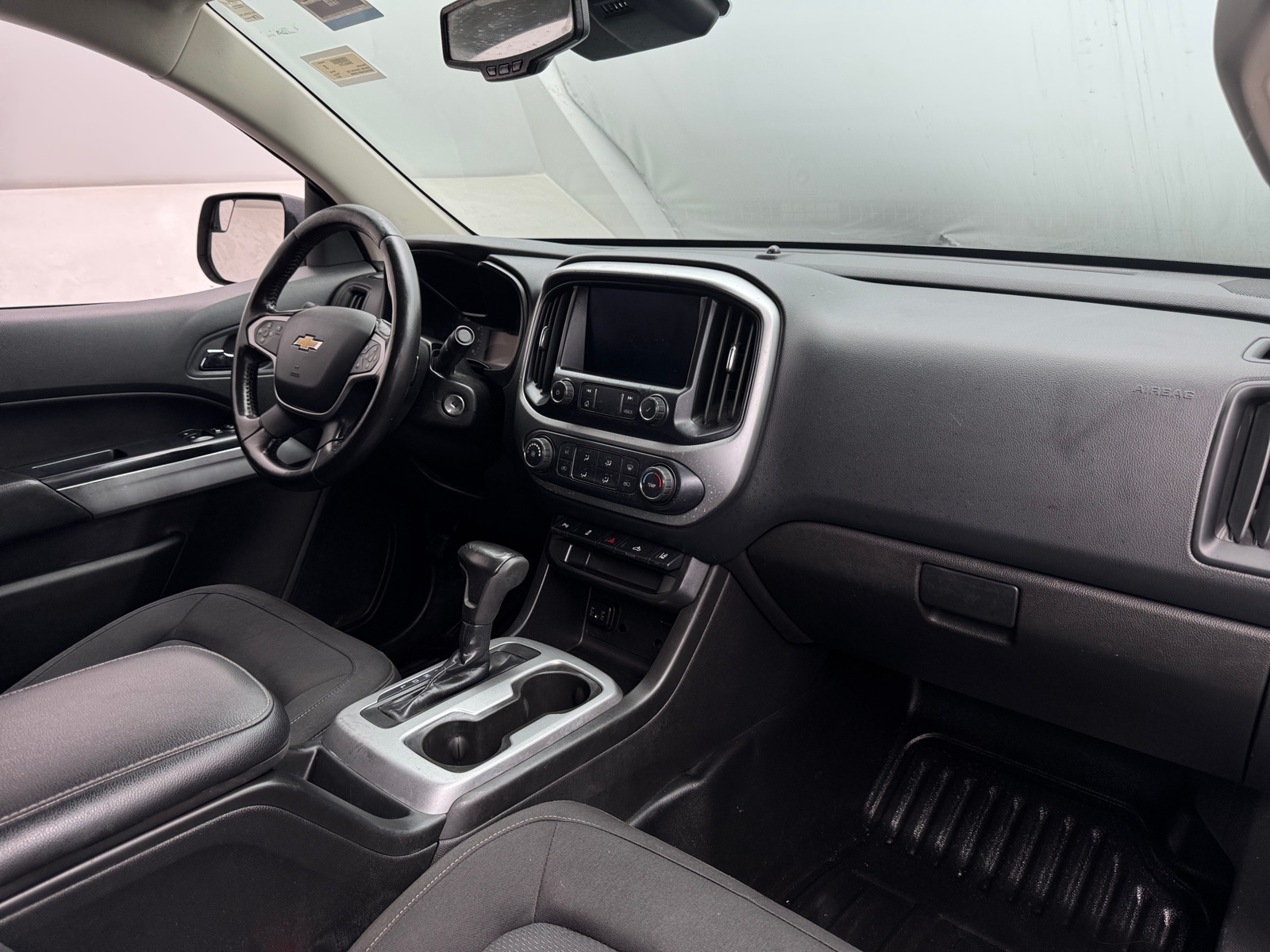 Thumbnail: 2021 Chevrolet Colorado - 3