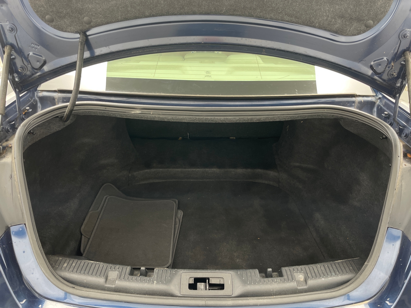Thumbnail: 2016 Ford Taurus - 6