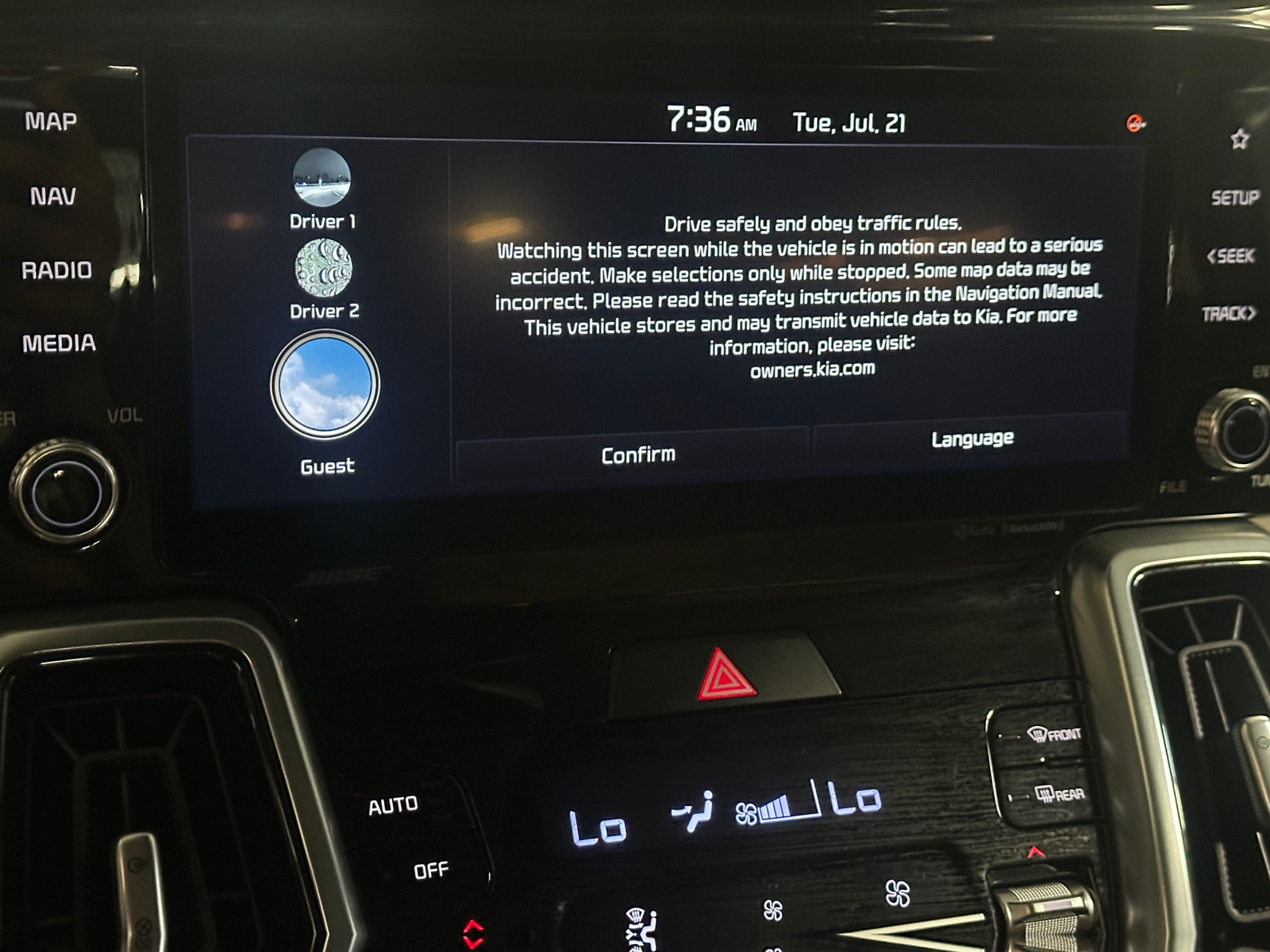 Thumbnail: 2023 Kia Sorento - 3