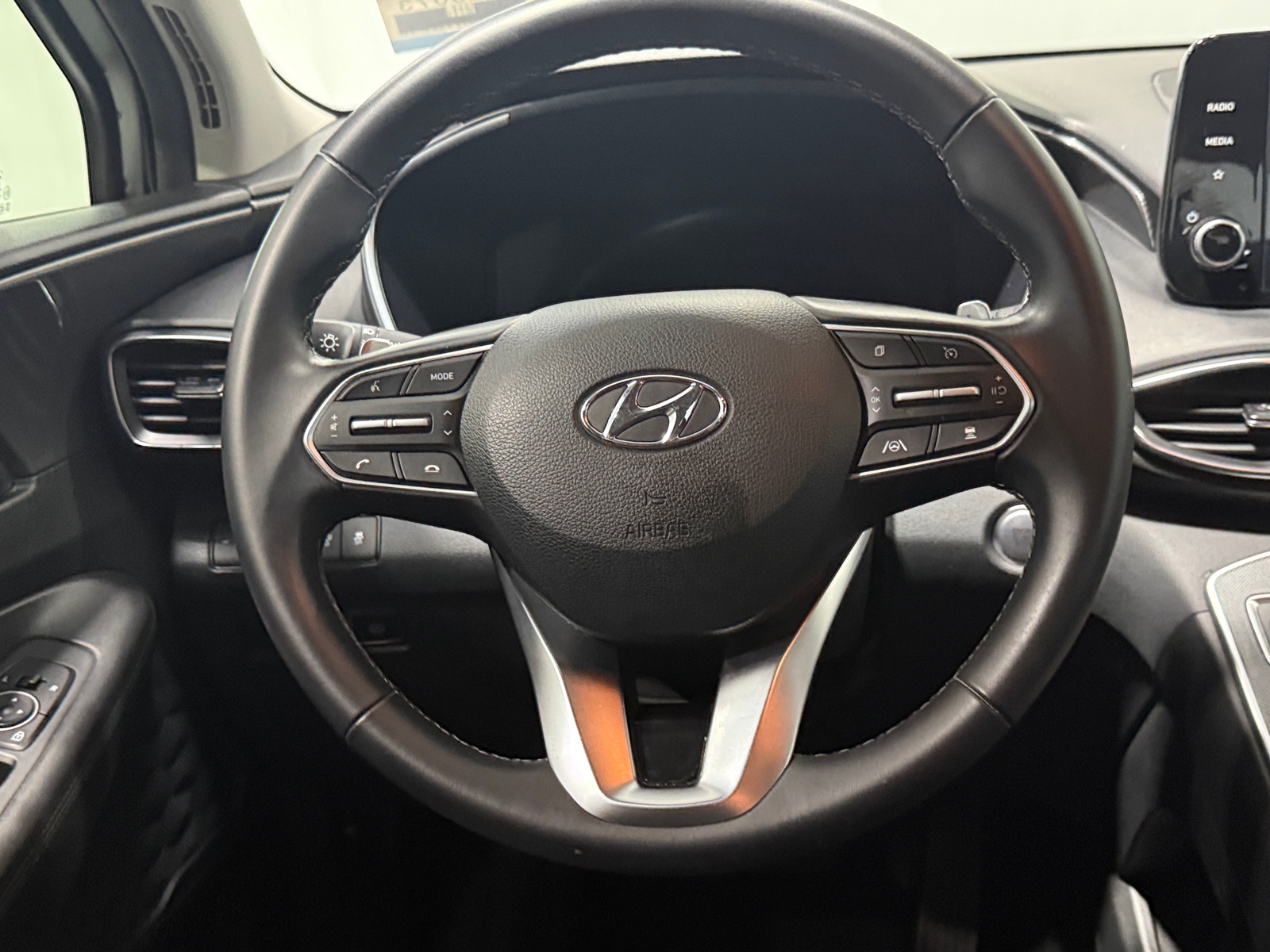 Thumbnail: 2022 Hyundai Santa Fe - 5