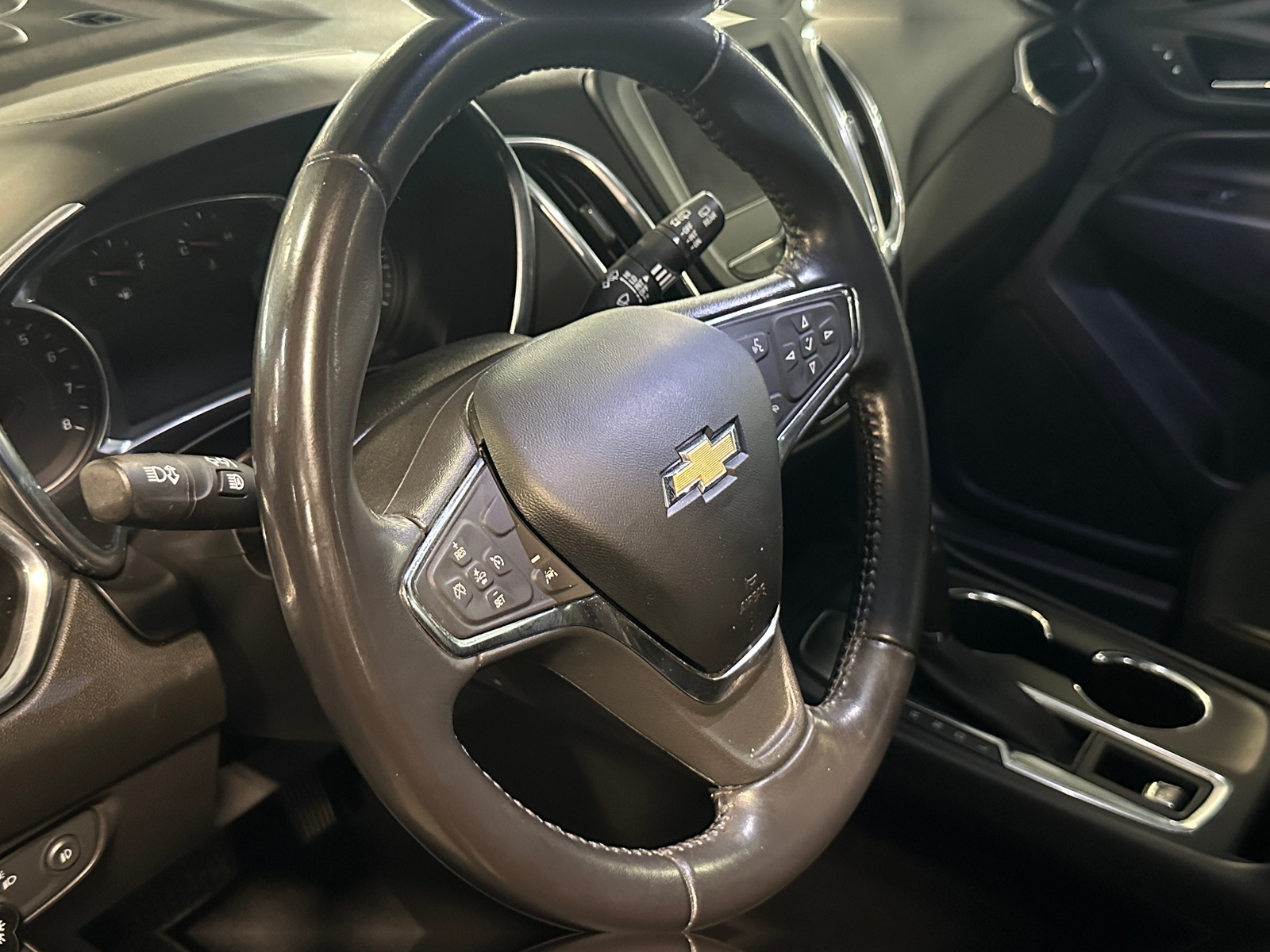 Thumbnail: 2021 Chevrolet Equinox - 4