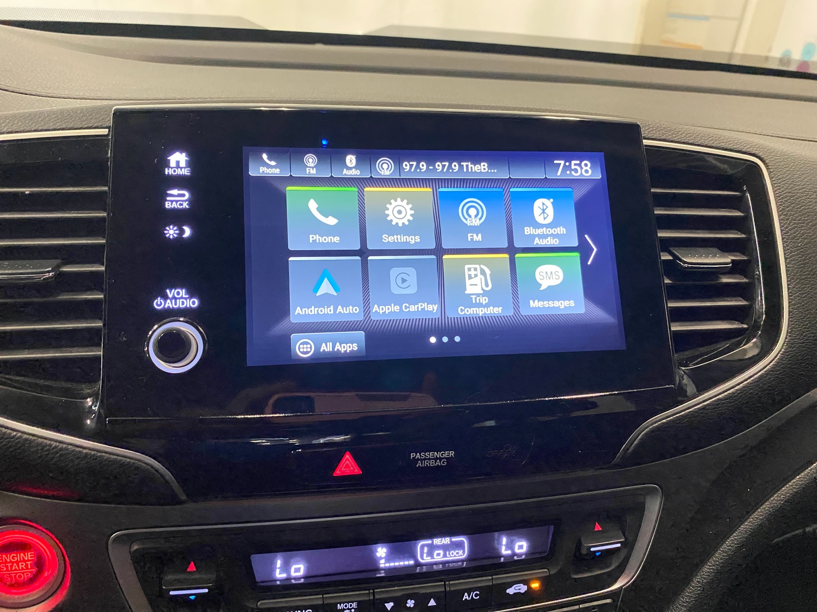 Thumbnail: 2019 Honda Pilot - 4