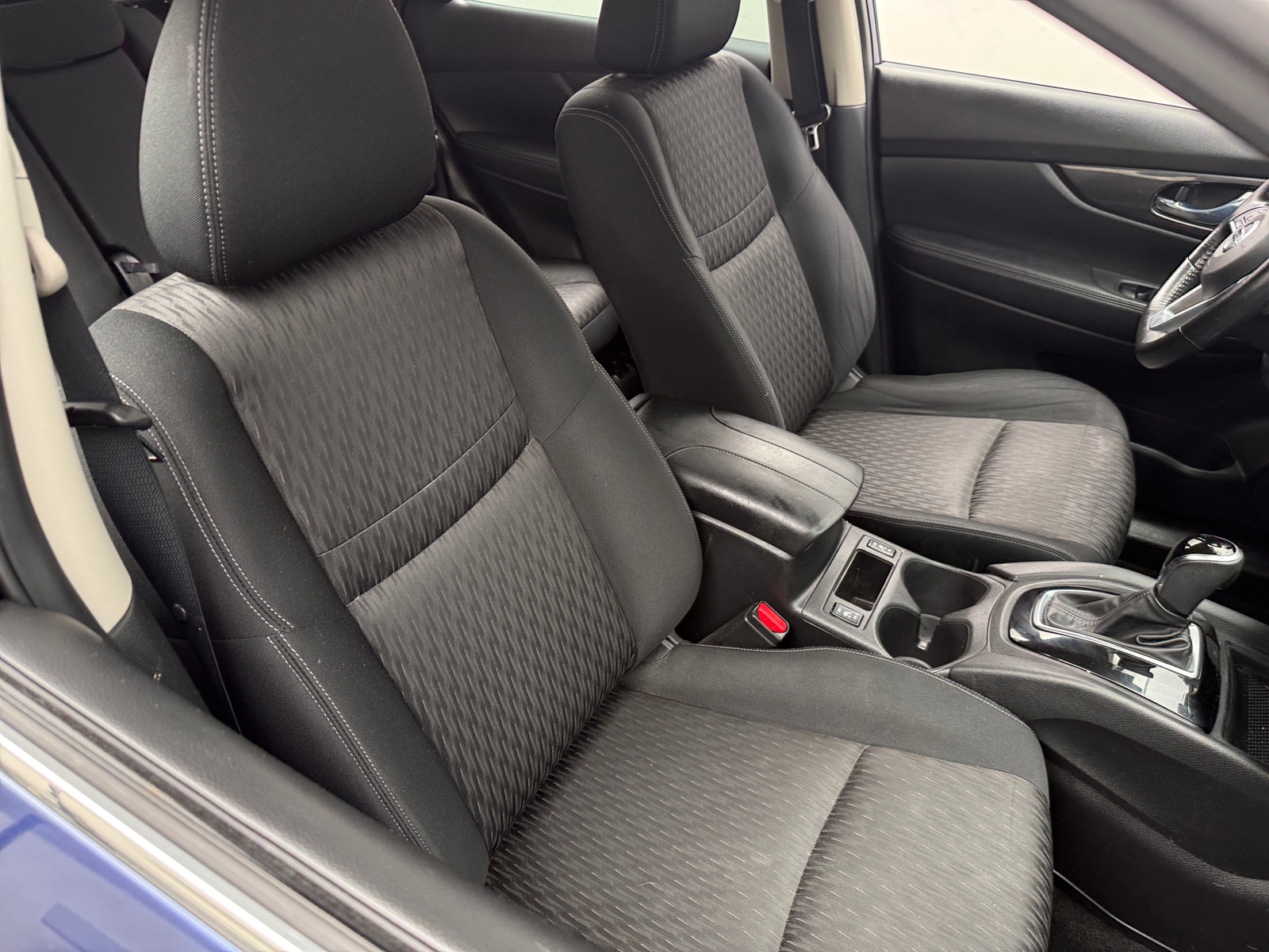 Thumbnail: 2019 Nissan Rogue - 2