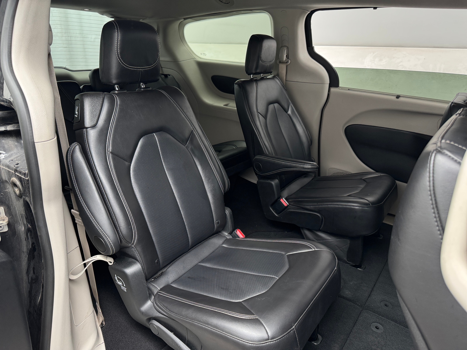 Thumbnail: 2024 Chrysler Pacifica - 5