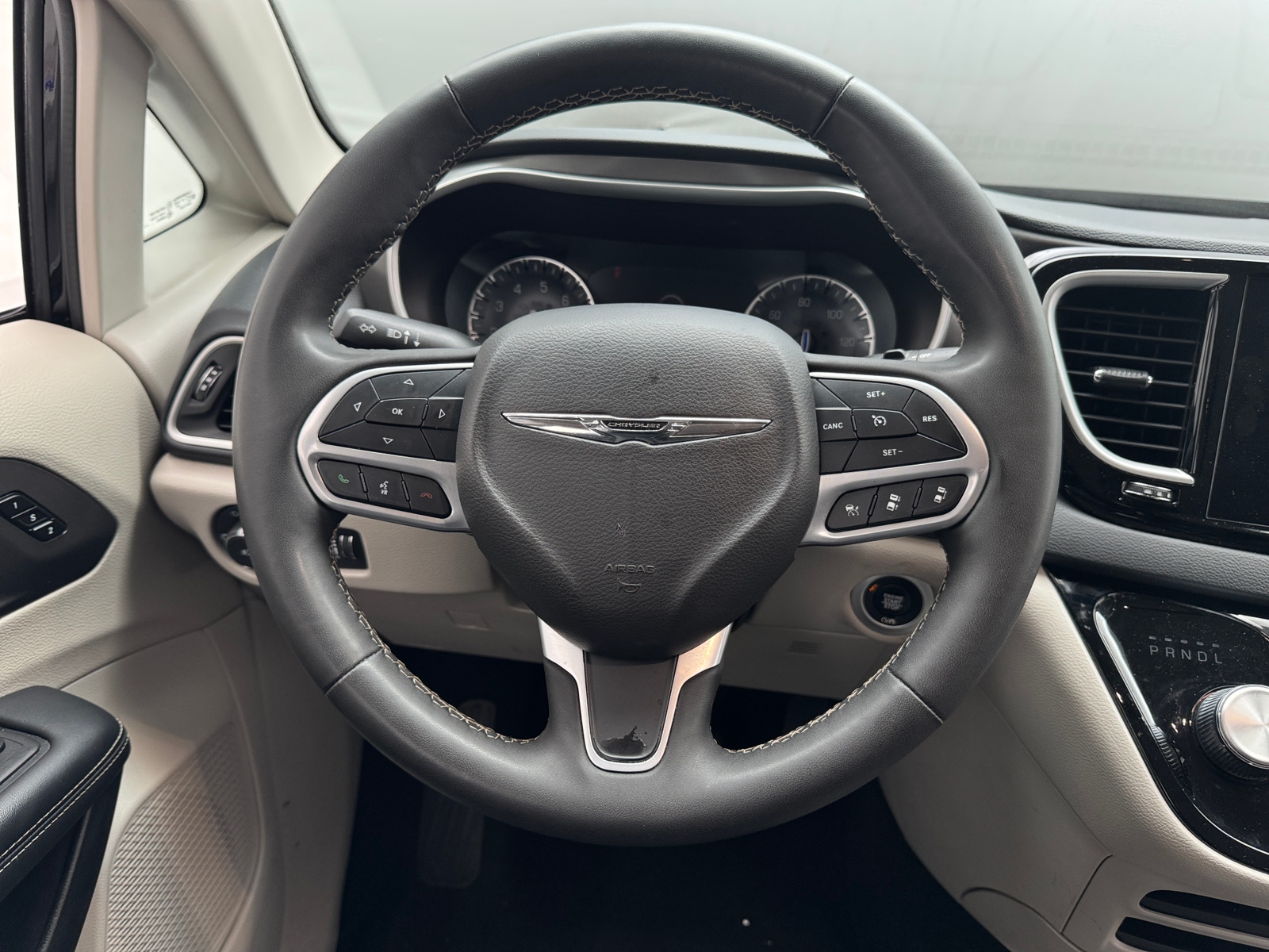 Thumbnail: 2024 Chrysler Pacifica - 4