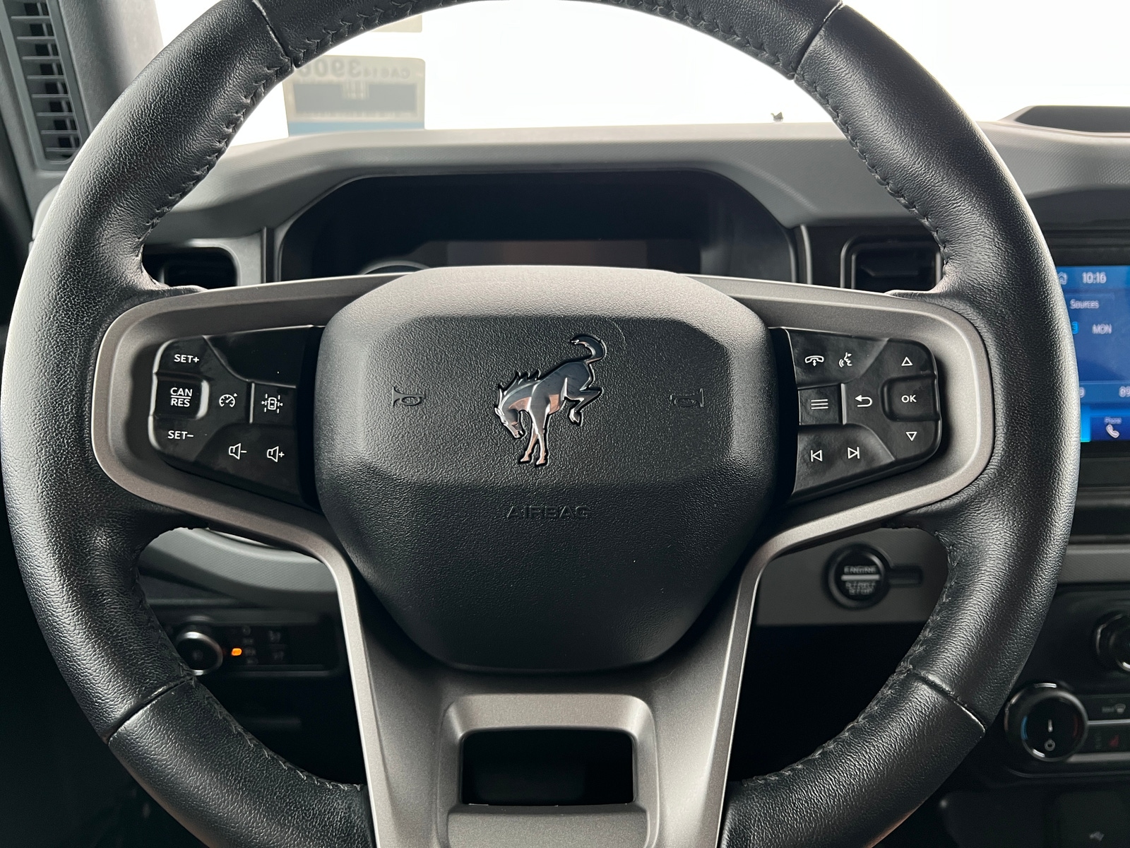 Thumbnail: 2022 Ford Bronco - 5