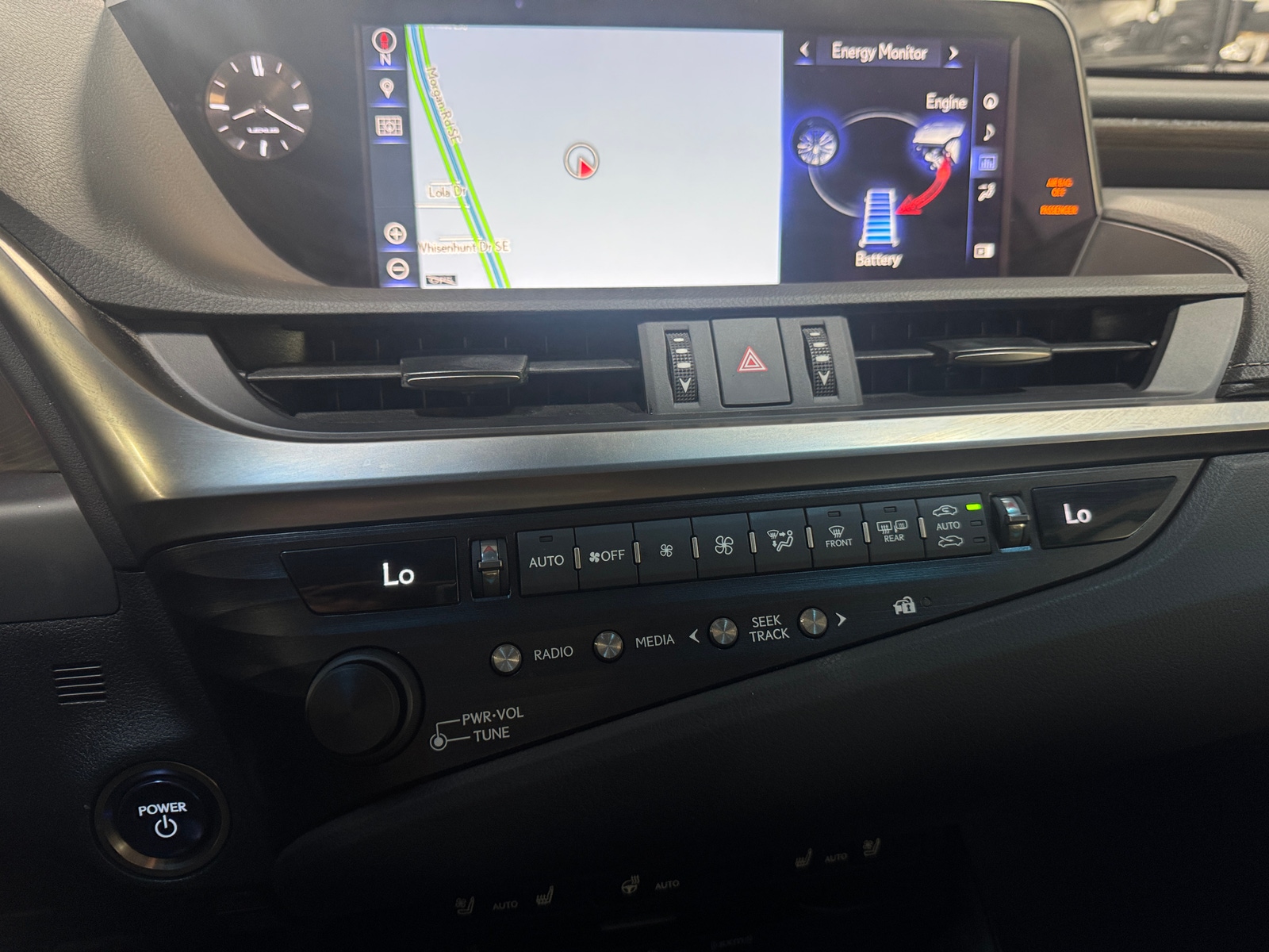 Thumbnail: 2019 Lexus ES - 4