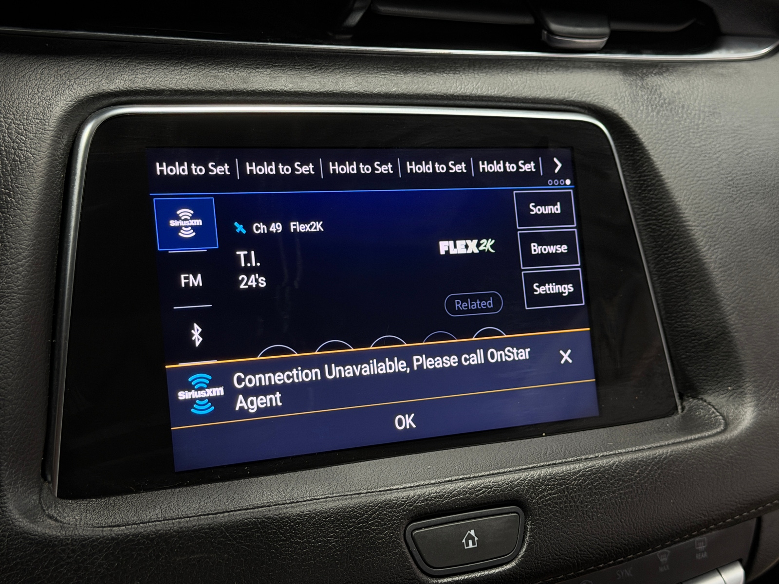 Thumbnail: 2023 Cadillac XT4 - 3