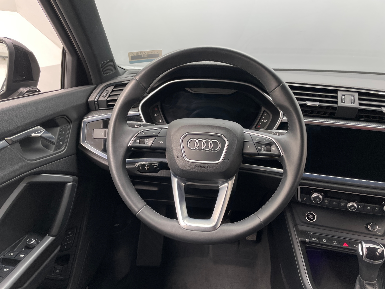 Thumbnail: 2022 Audi Q3 - 4