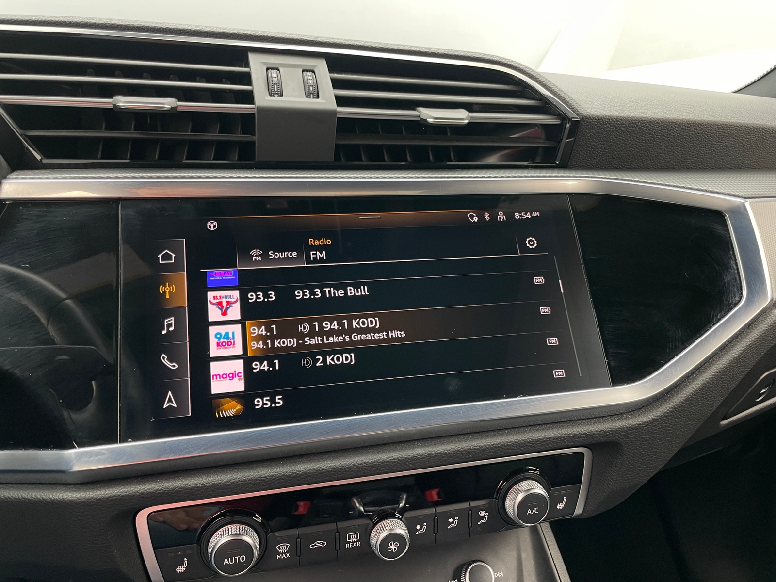 Thumbnail: 2022 Audi Q3 - 3