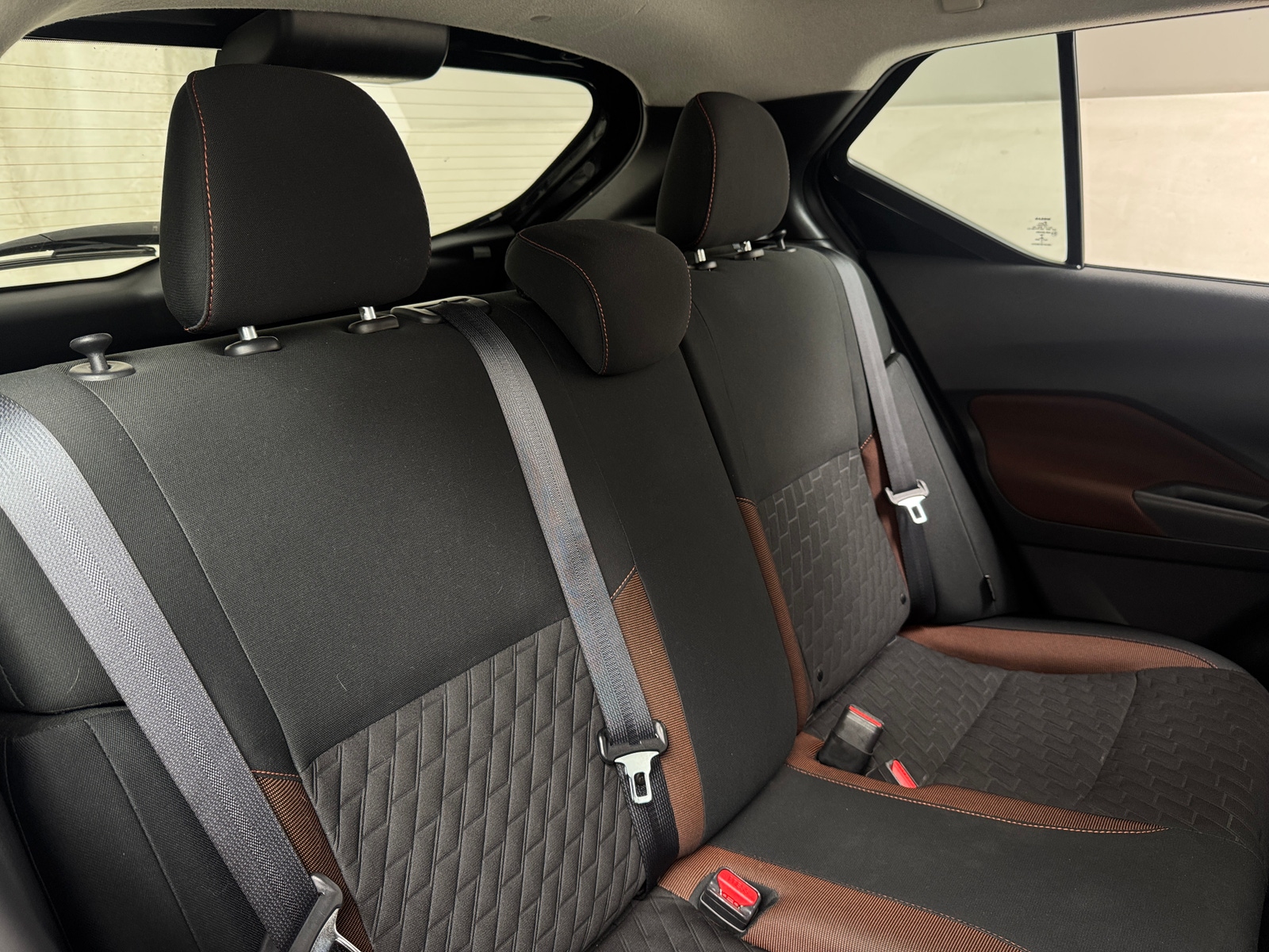 Thumbnail: 2021 Nissan Kicks - 6