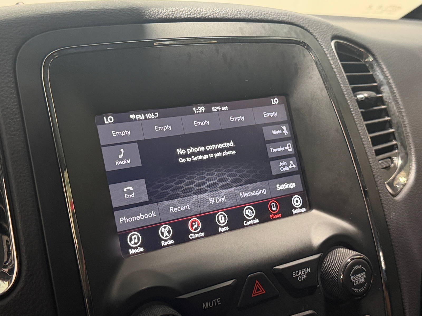 Thumbnail: 2019 Dodge Durango - 4