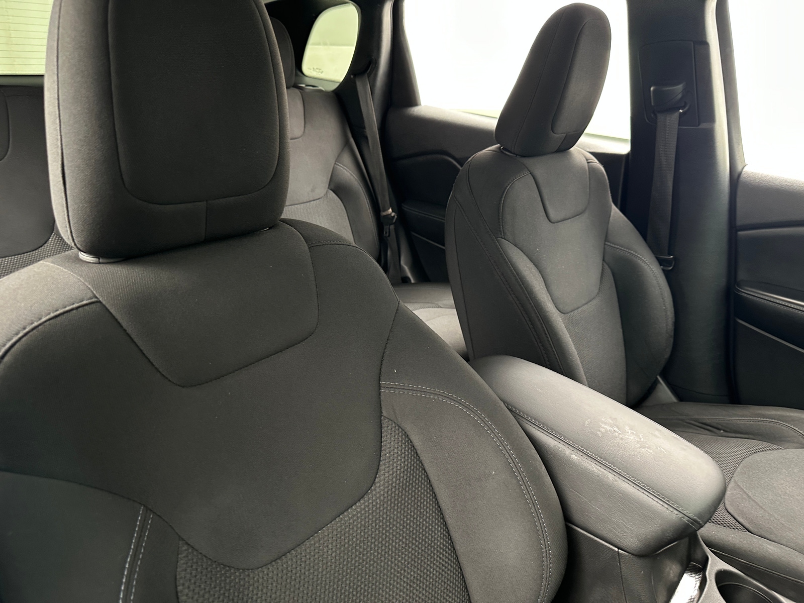 Thumbnail: 2020 Jeep Cherokee - 2