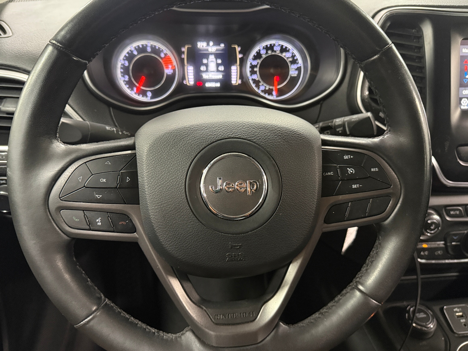 Thumbnail: 2020 Jeep Cherokee - 5