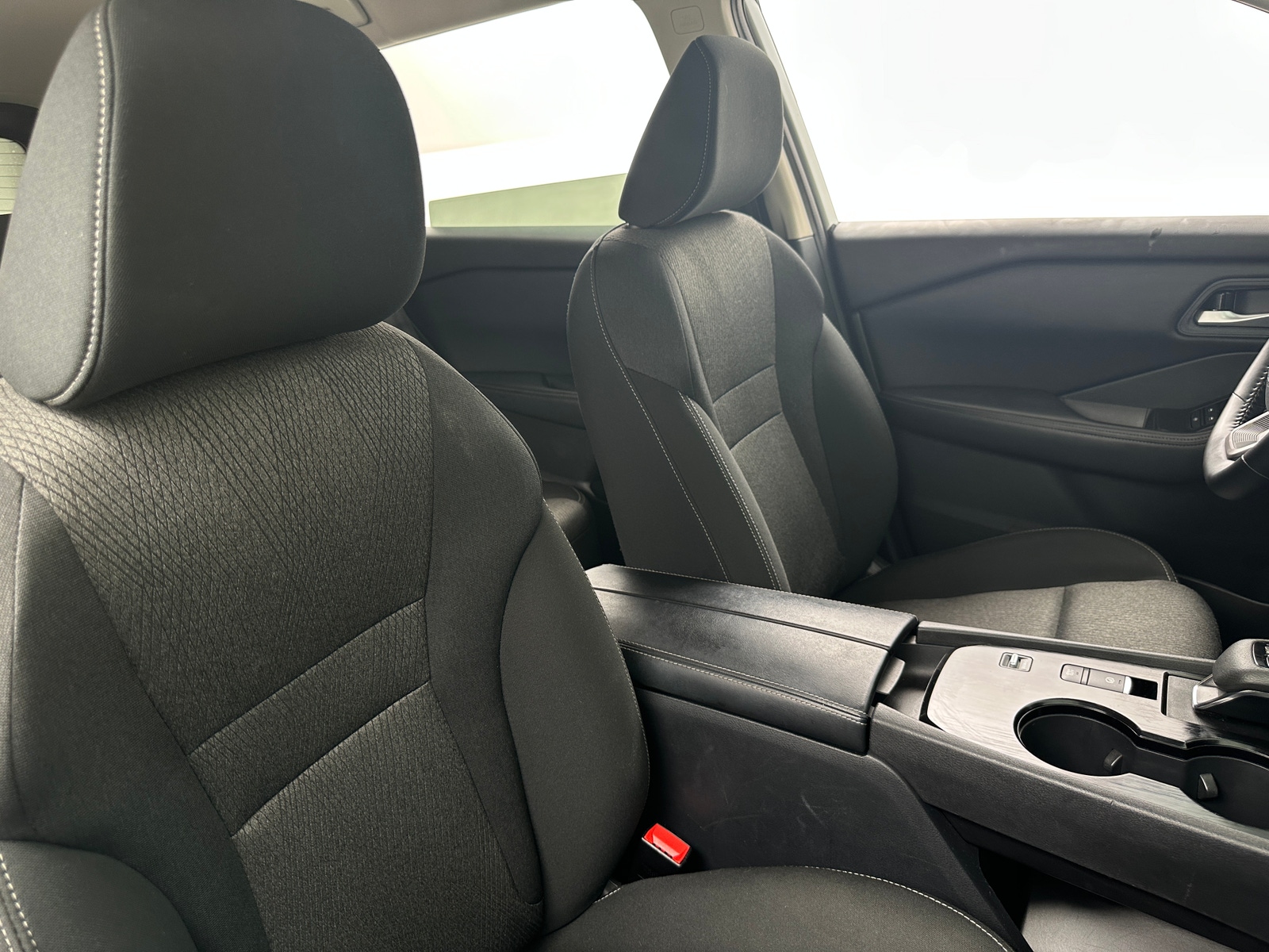 Thumbnail: 2025 Nissan Rogue - 2