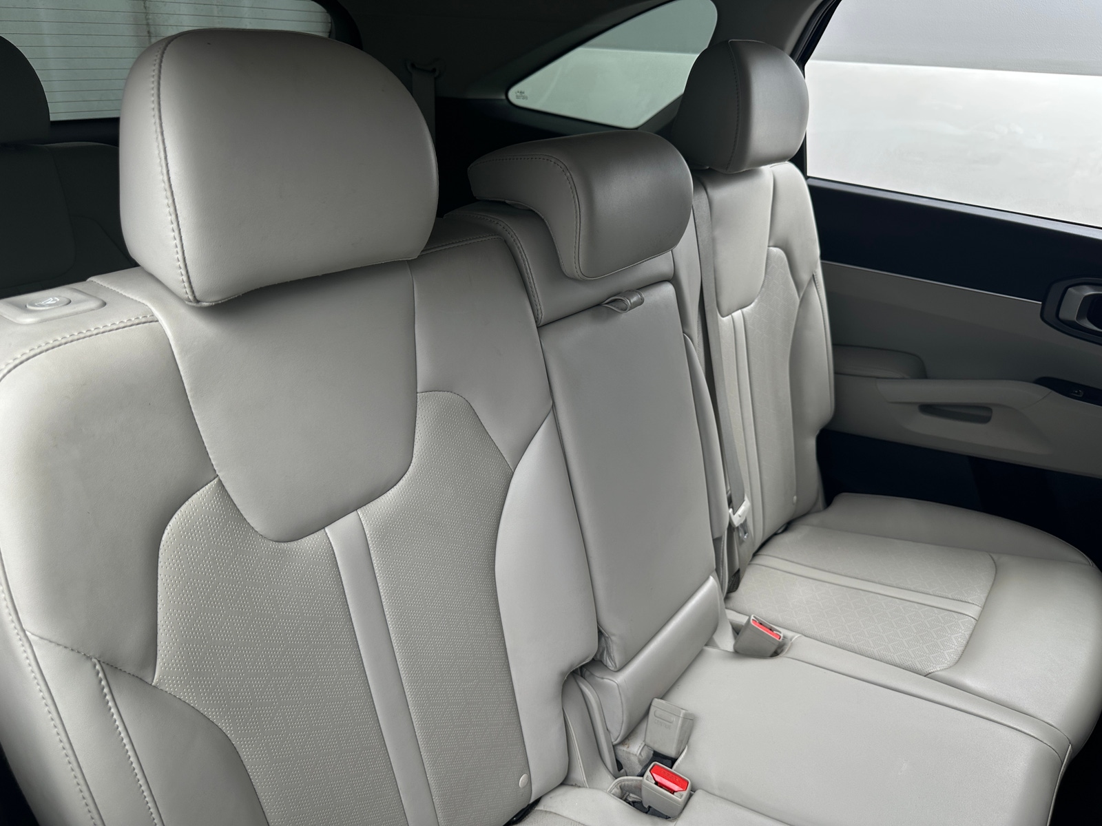 Thumbnail: 2023 Kia Sorento - 5