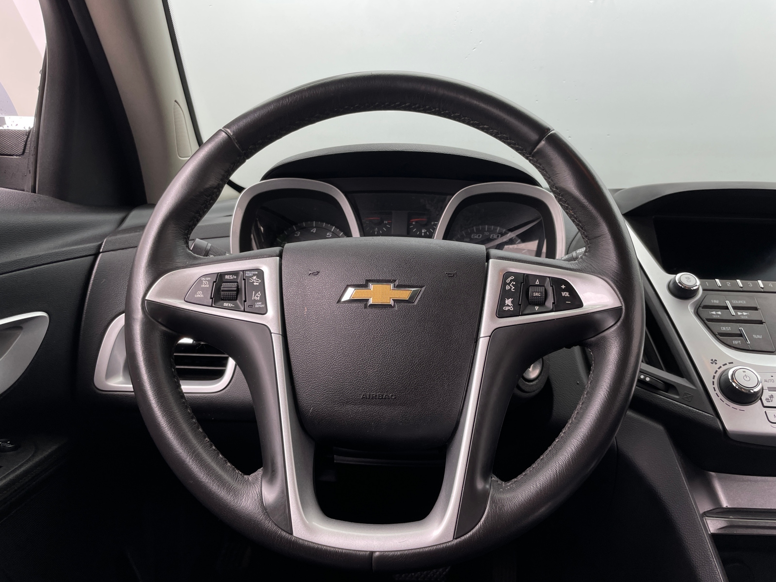Thumbnail: 2017 Chevrolet Equinox - 4