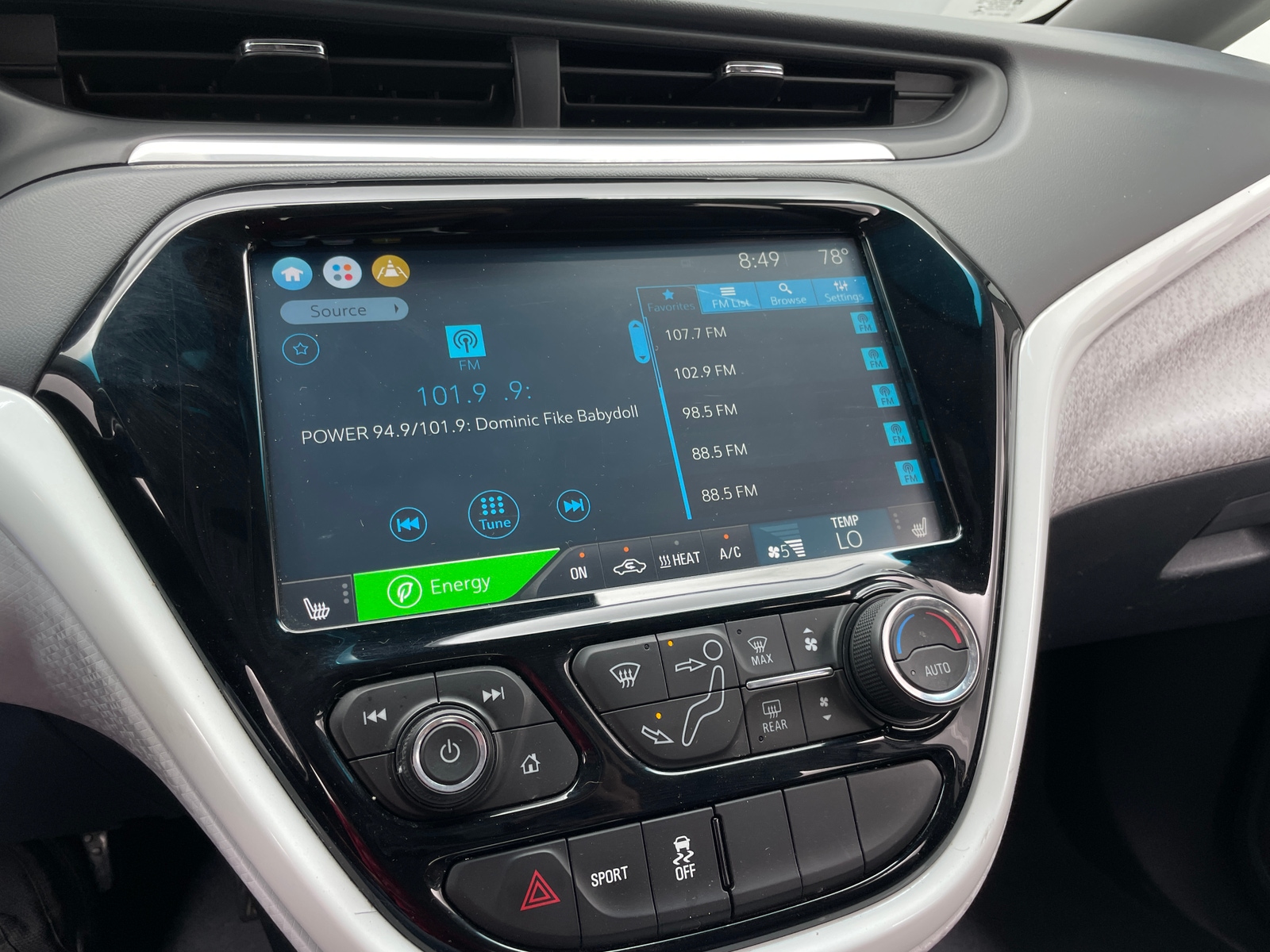 Thumbnail: 2020 Chevrolet Bolt EV - 3