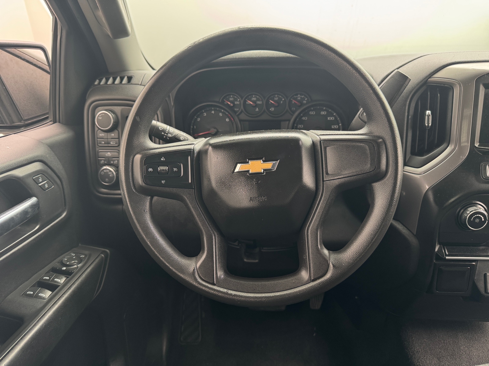 Thumbnail: 2020 Chevrolet Silverado 1500 - 5