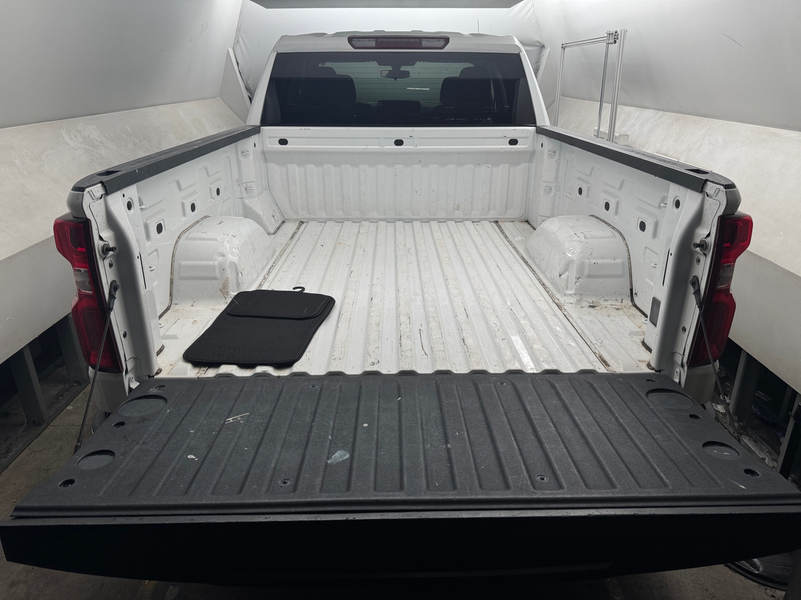 Thumbnail: 2020 Chevrolet Silverado 1500 - 7