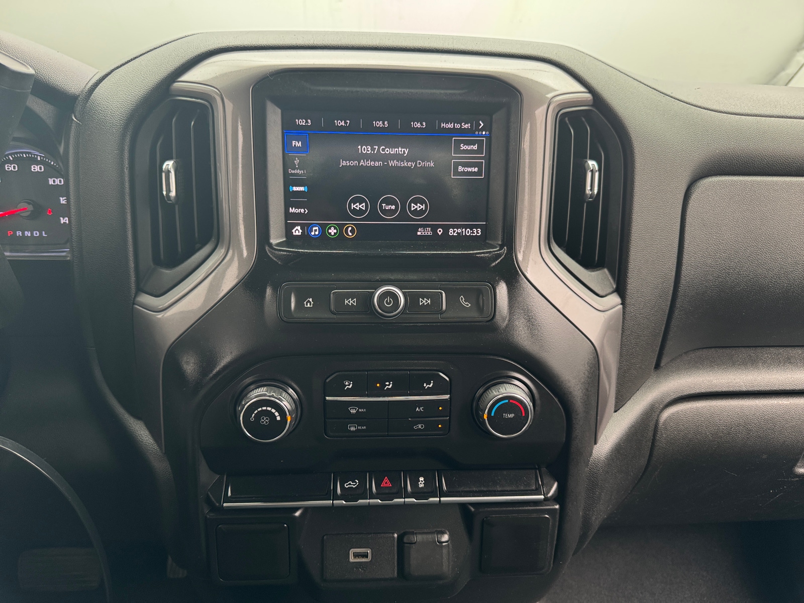Thumbnail: 2020 Chevrolet Silverado 1500 - 4