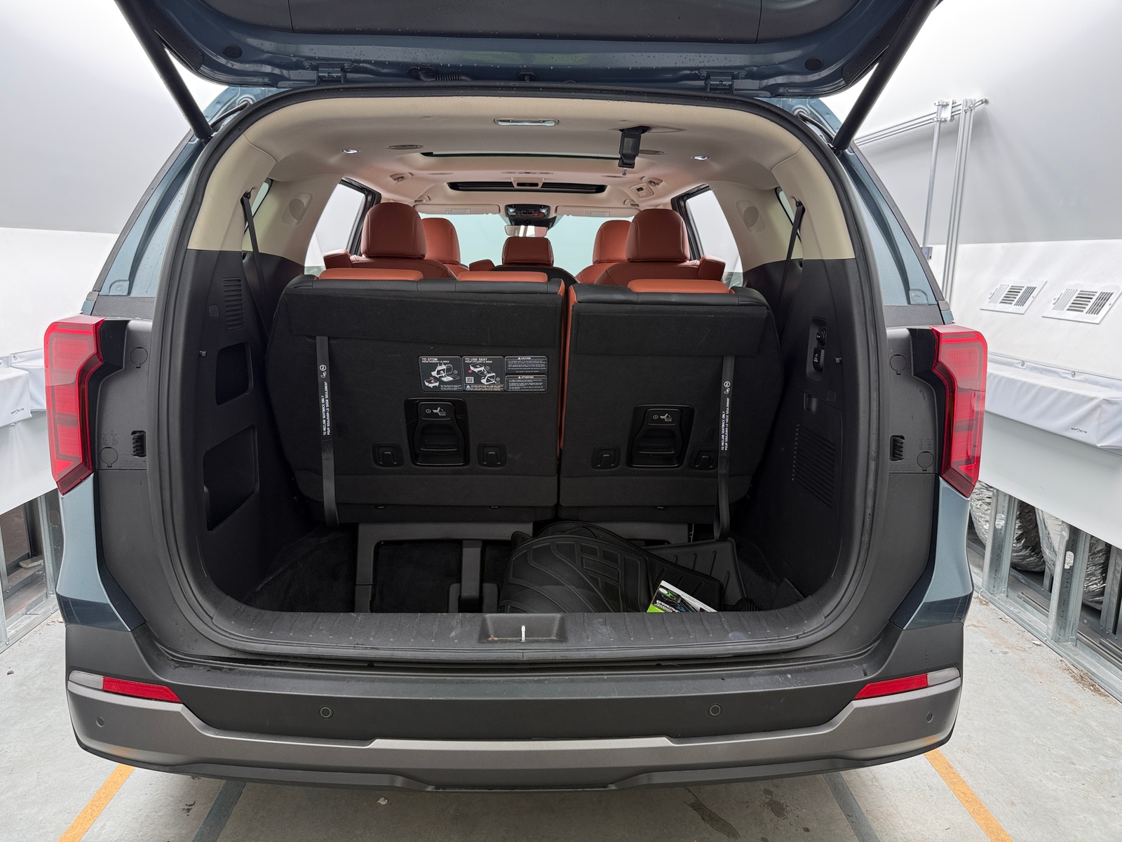 Thumbnail: 2025 Kia Carnival - 6