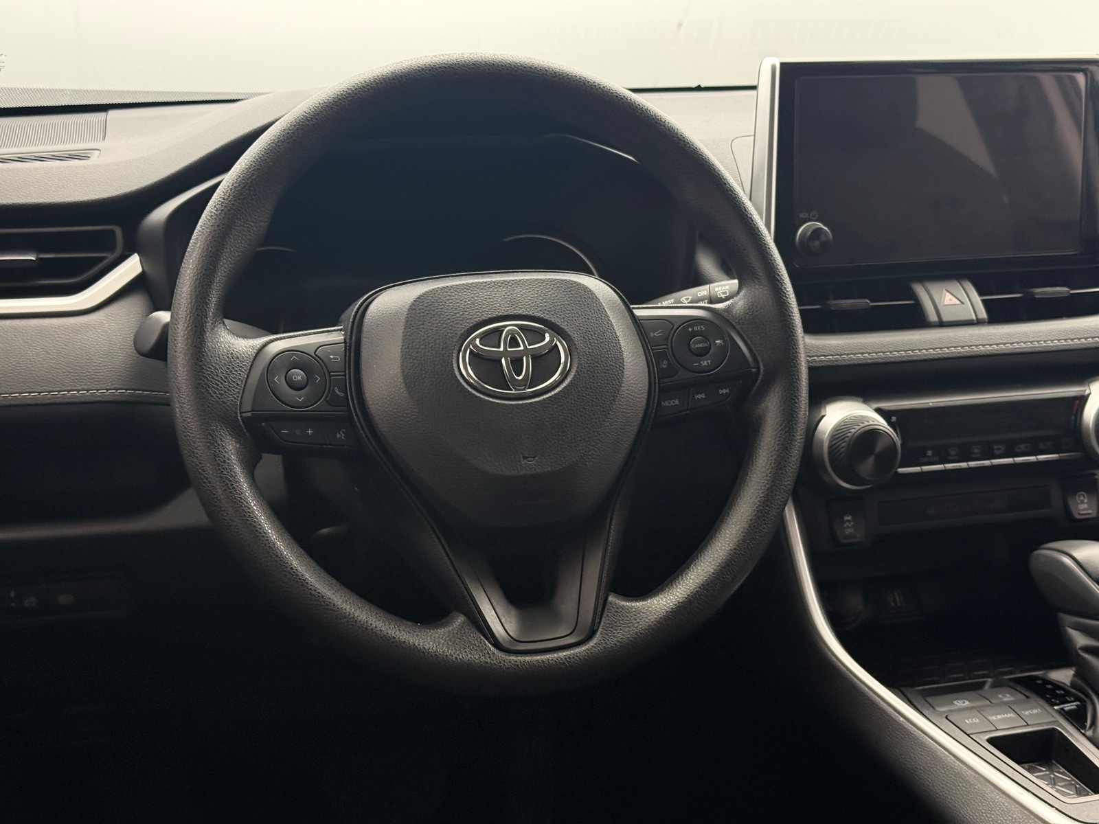 Thumbnail: 2025 Toyota RAV4 - 5