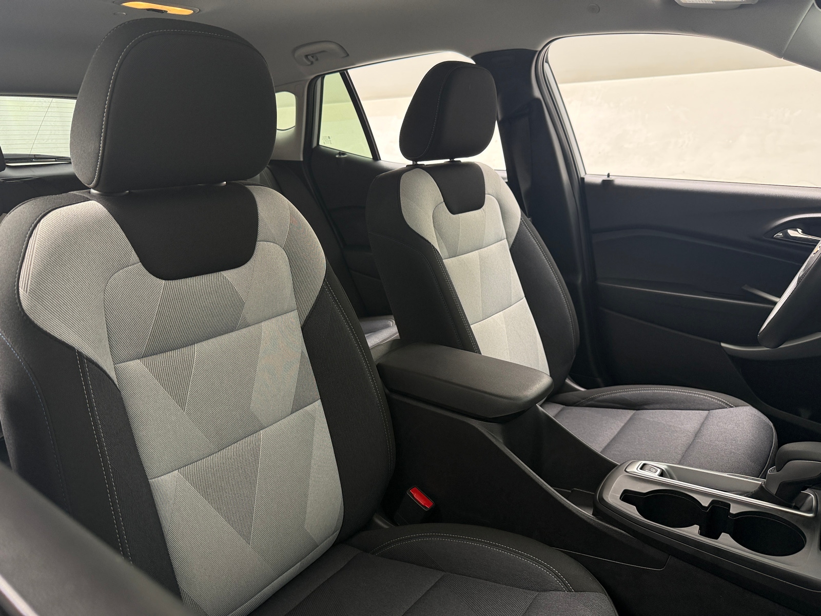 Thumbnail: 2026 Chevrolet Trax - 2