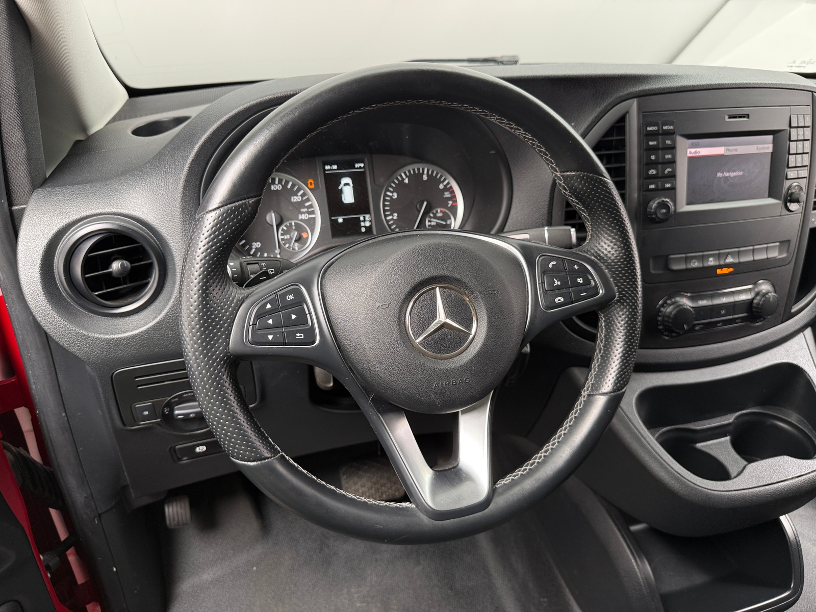 Thumbnail: 2018 Mercedes-Benz Metris - 5