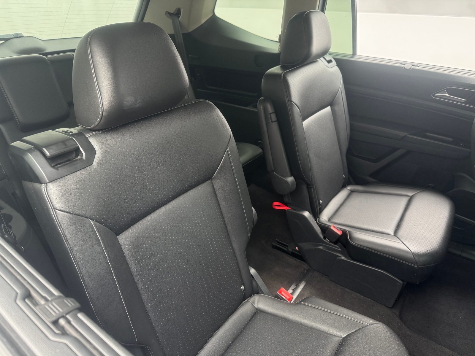Thumbnail: 2019 Volkswagen Atlas - 6