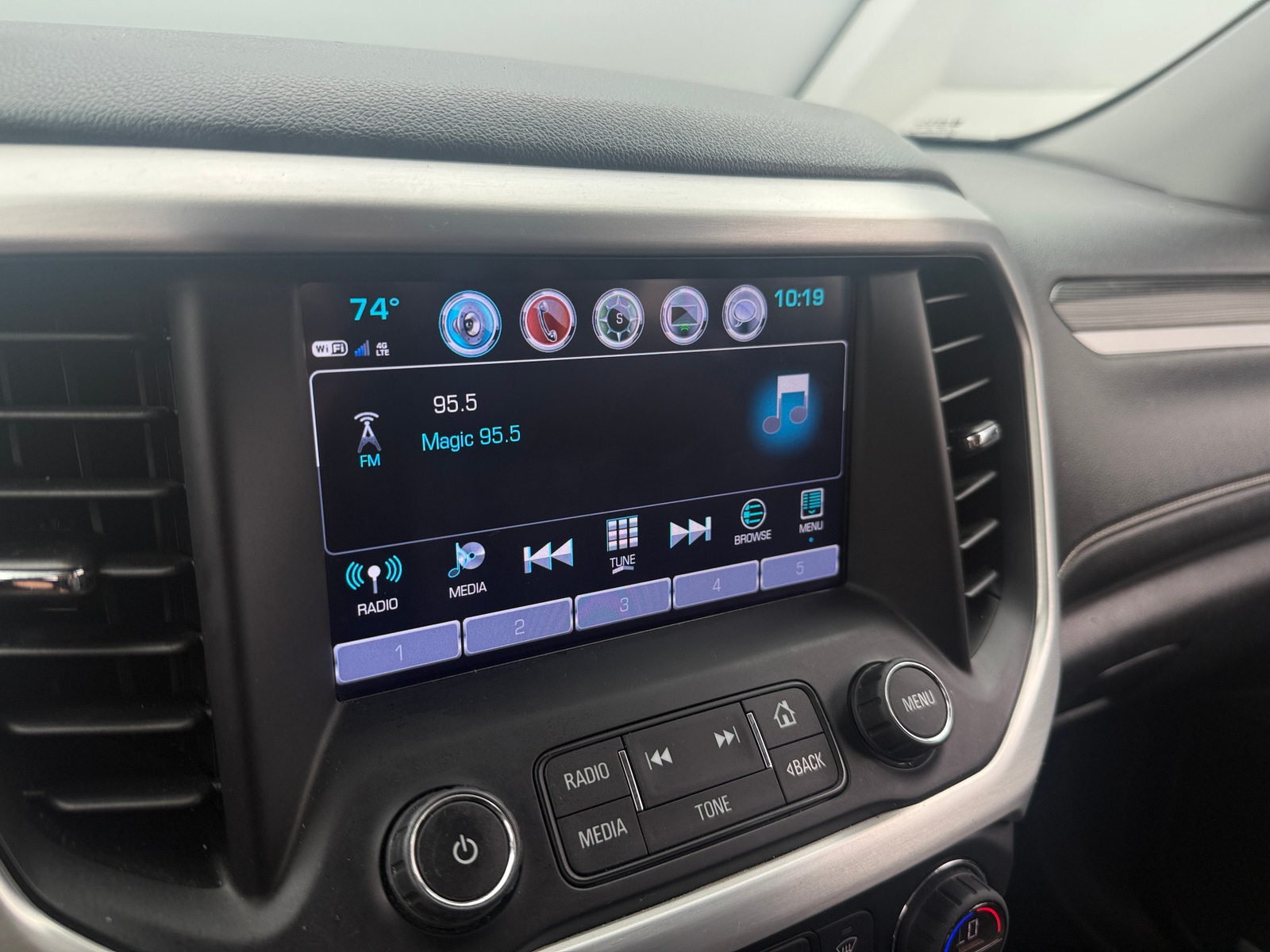 Thumbnail: 2018 GMC Acadia - 3