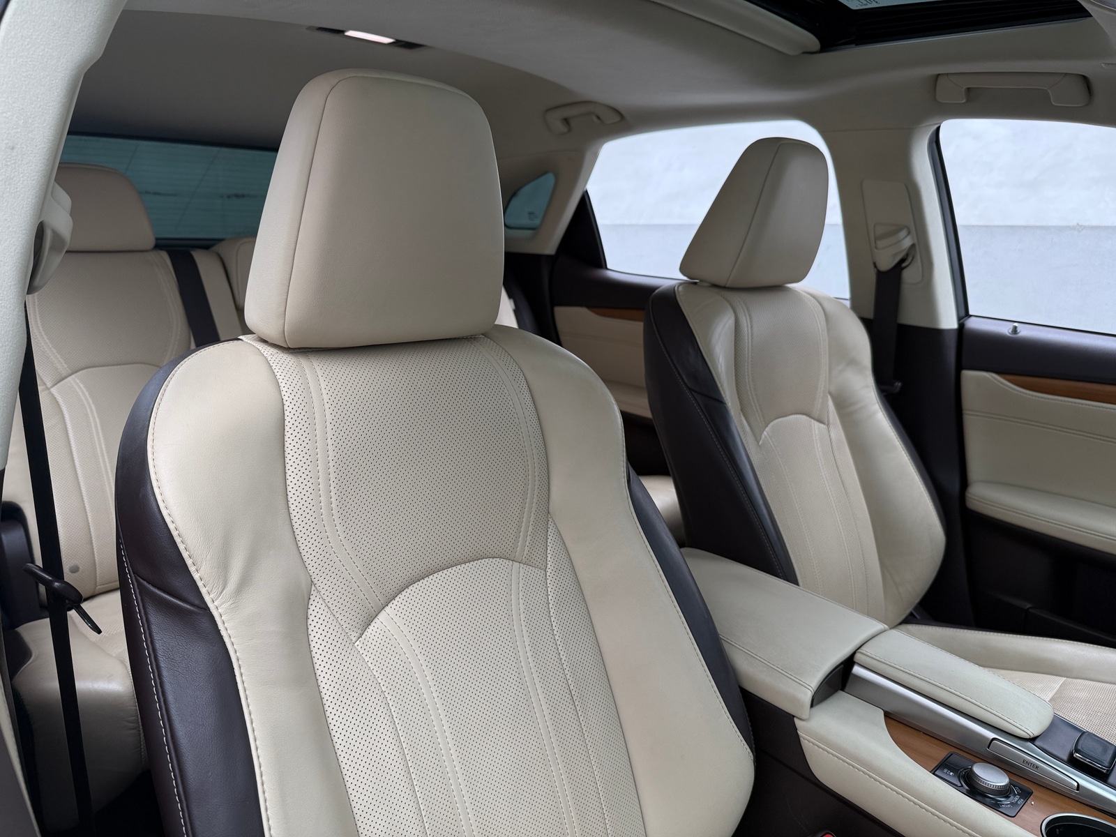 Thumbnail: 2018 Lexus RX - 2