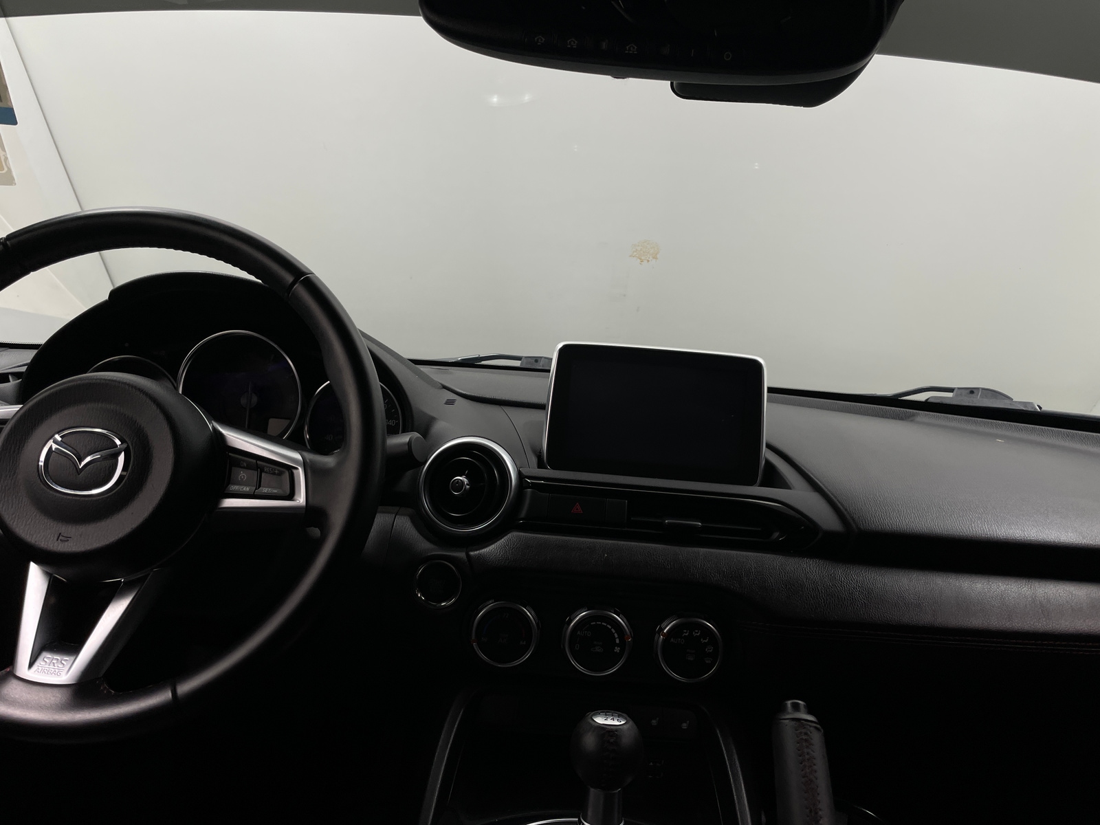 Thumbnail: 2016 Mazda MX-5 Miata - 2
