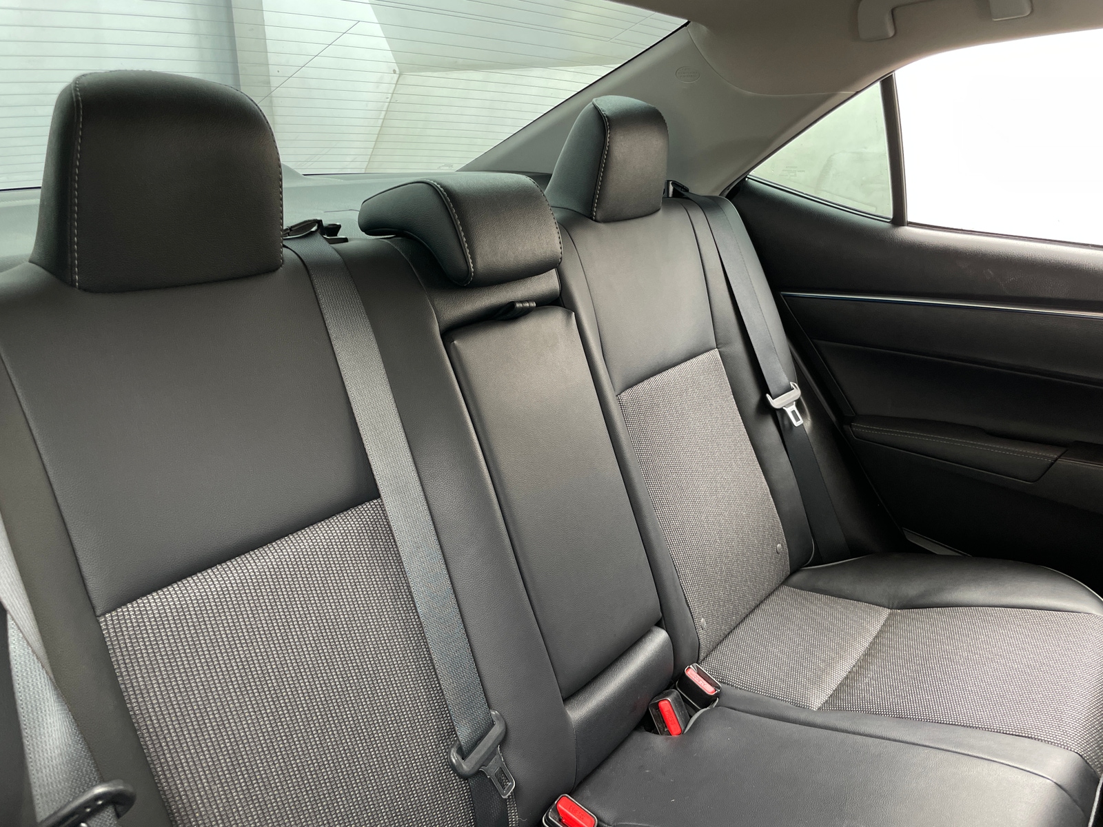 Thumbnail: 2016 Toyota Corolla - 6