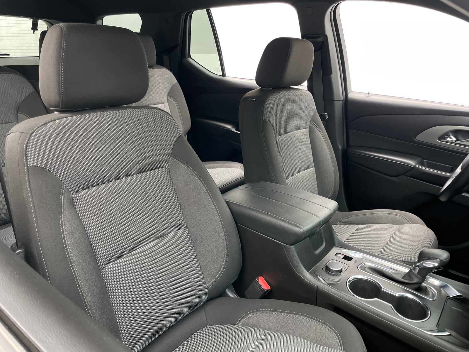 Thumbnail: 2023 Chevrolet Traverse - 2