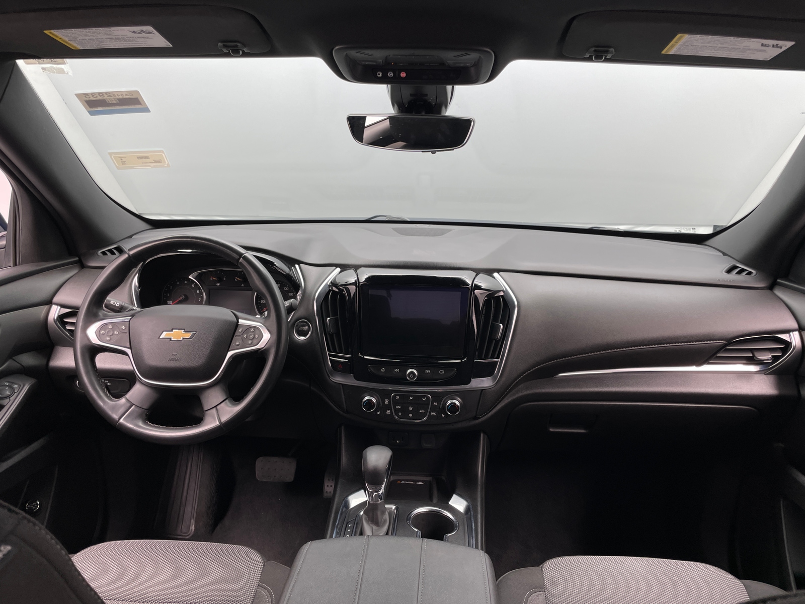 Thumbnail: 2023 Chevrolet Traverse - 3