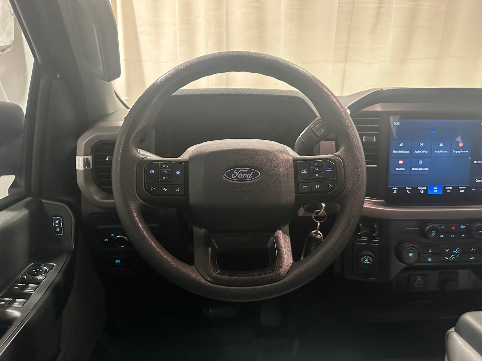 Thumbnail: 2025 Ford Econoline - 4