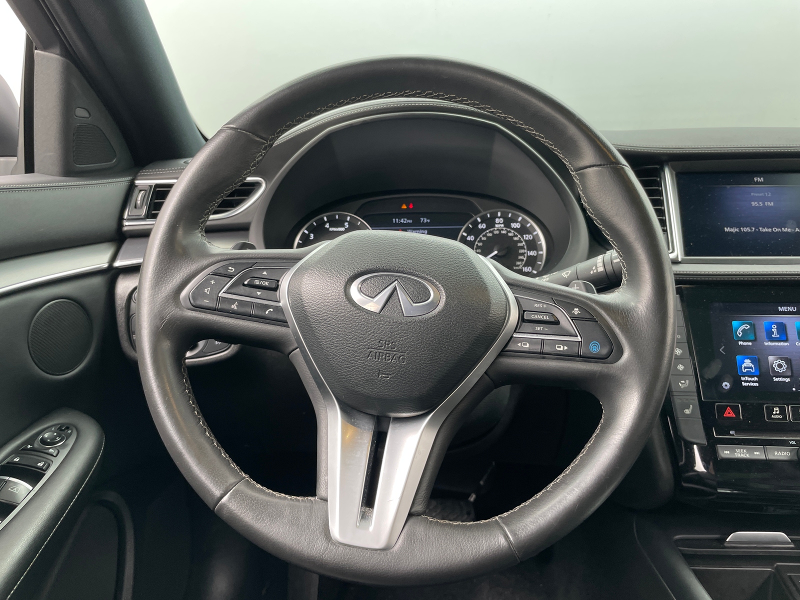 Thumbnail: 2023 INFINITI QX55 - 4