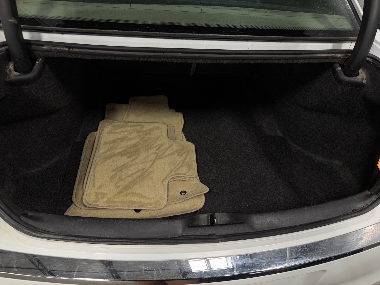 Thumbnail: 2013 Chrysler 300 - 6