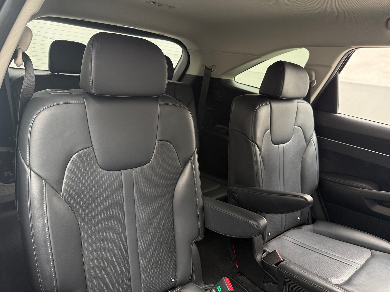Thumbnail: 2022 Kia Sorento - 5