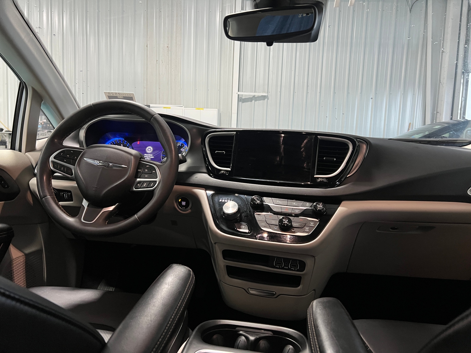 Thumbnail: 2024 Chrysler Pacifica - 2