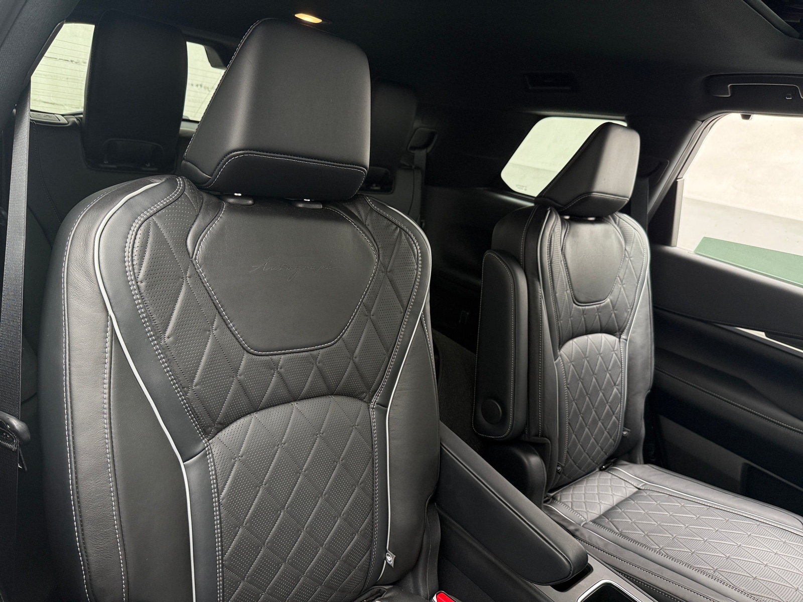 Thumbnail: 2023 INFINITI QX60 - 5