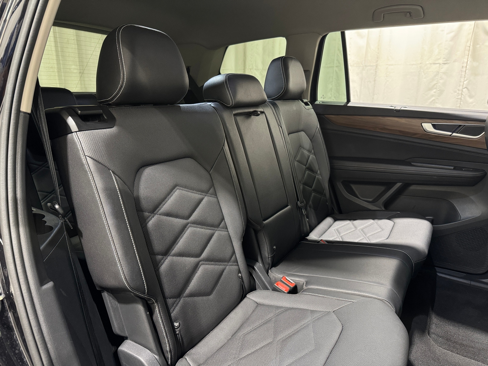 Thumbnail: 2026 Volkswagen Atlas - 5