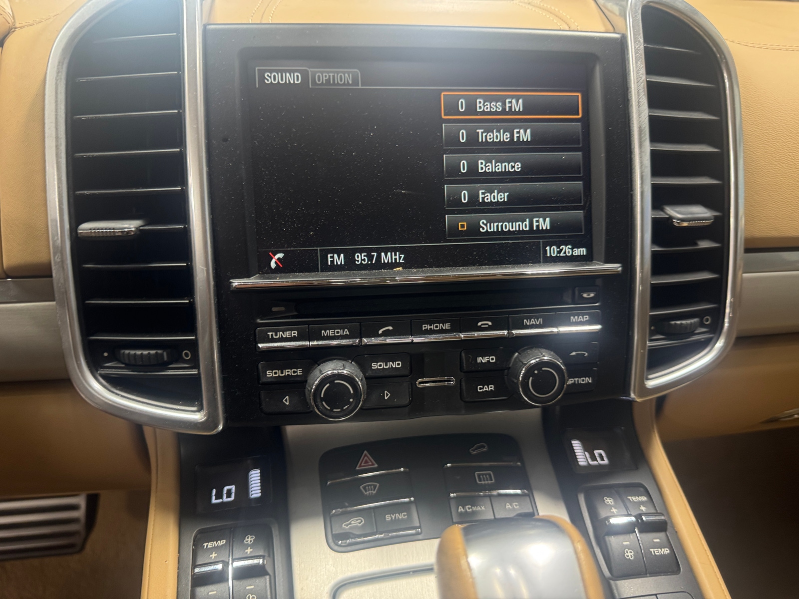 Thumbnail: 2015 Porsche Cayenne - 3