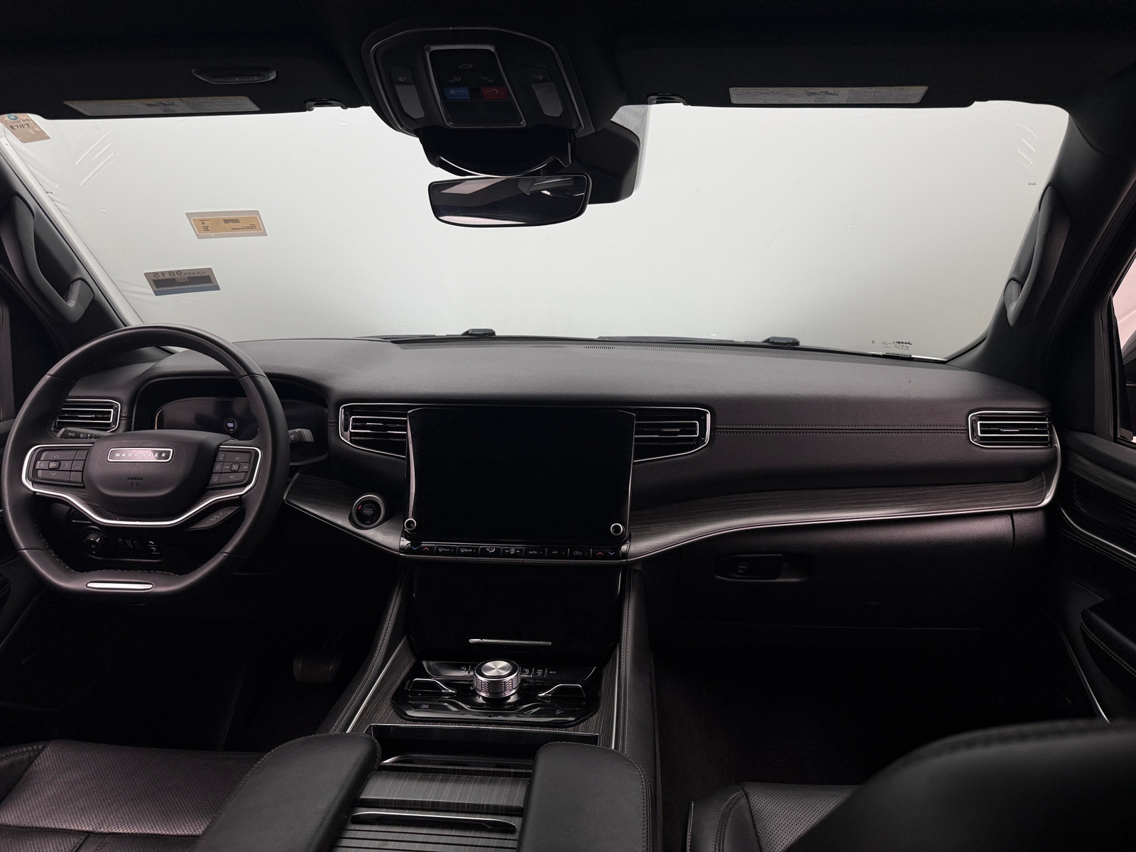Thumbnail: 2023 Jeep Wagoneer - 2