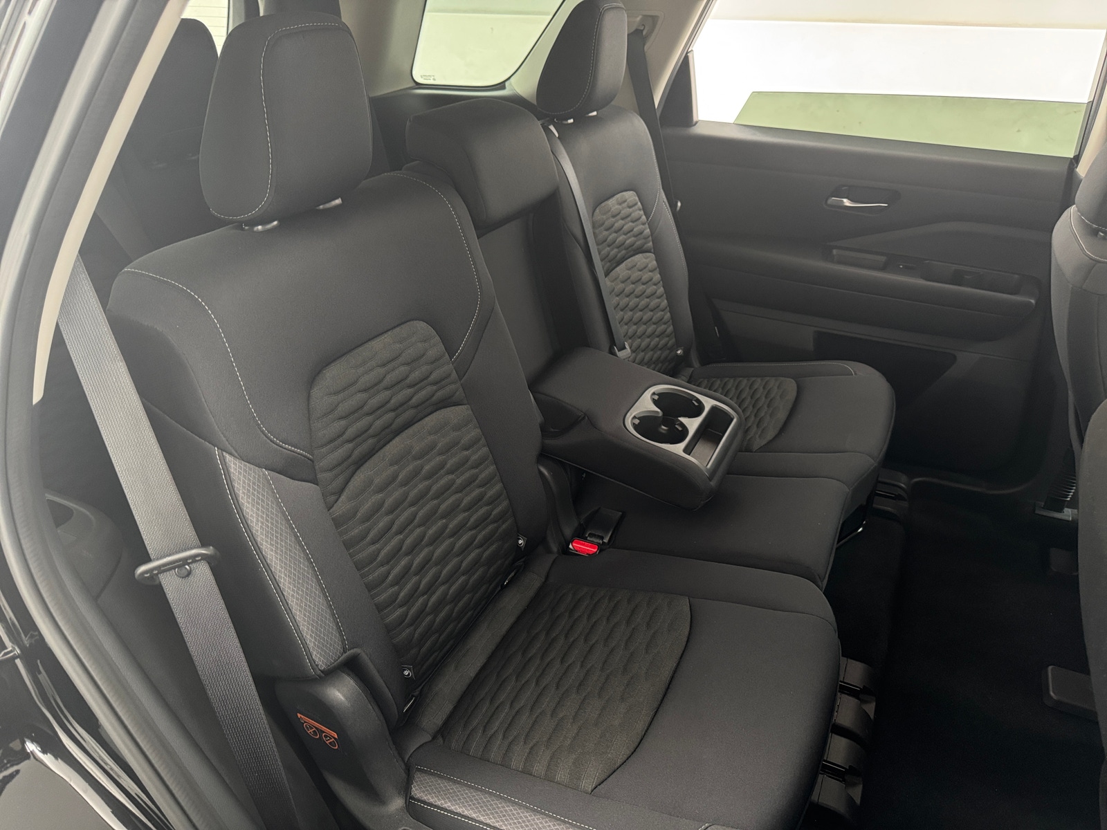 Thumbnail: 2022 Nissan Pathfinder - 6